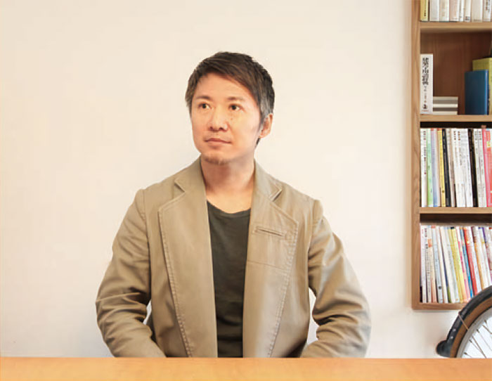 鈴木浩介の写真